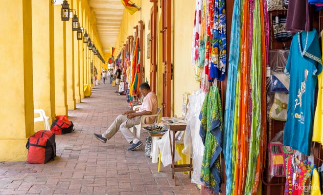 Almacenes y bóvedas de artesanías en Cartagena de Indias